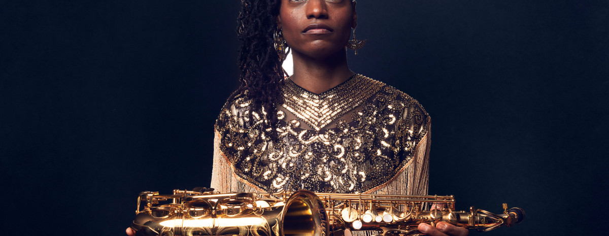 © Elizabeth Leitzell